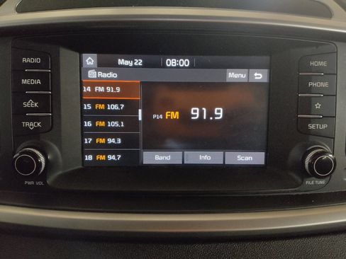 Used 2020 Kia Sorento FWD V6 image 25