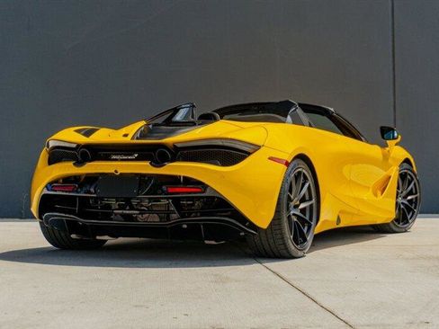 Used 2023 McLaren 720S image 9