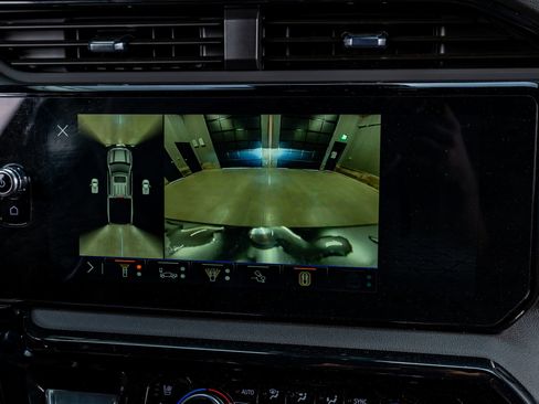 Used 2026 GMC Sierra 1500 AT4 image 25