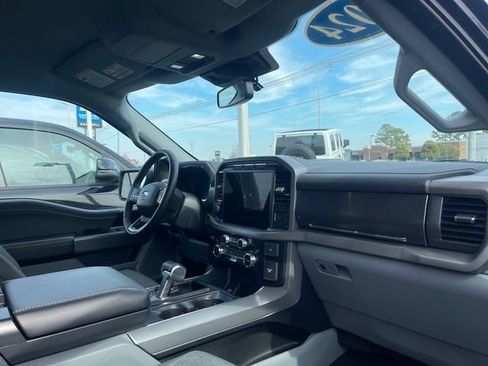 Used 2024 Ford F150 Lightning XLT image 23