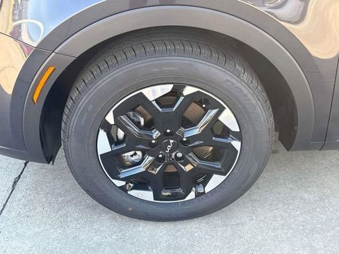 New 2026 Kia Sorento S FWD image 4