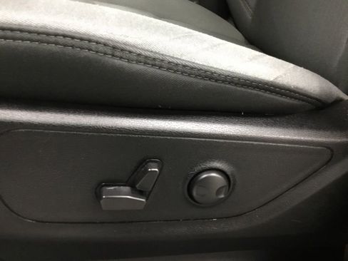 Used 2023 RAM 1500 Big Horn image 10