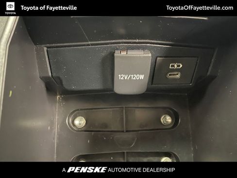 Used 2024 Toyota Corolla LE image 29