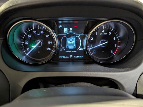Used 2018 Land Rover Discovery Sport HSE AWD/4WD image 28