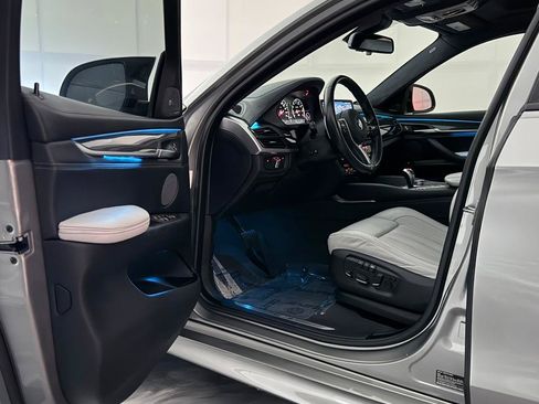 Used 2019 BMW X6 M w/ Executive Package AWD/4WD image 18