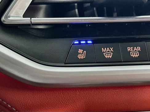 Used 2021 BMW X6 M w/ Competition Package AWD/4WD image 21