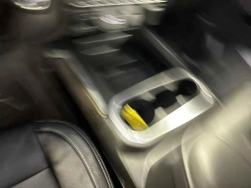 Used 2019 Chevrolet Silverado 1500 LT Trail Boss image 10