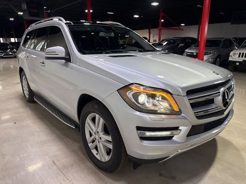 Used 2013 Mercedes-Benz GL 450 4MATIC image 7