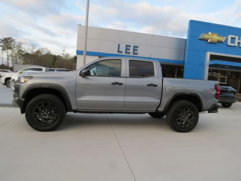 New 2026 Chevrolet Colorado Trail Boss AWD/4WD image 2
