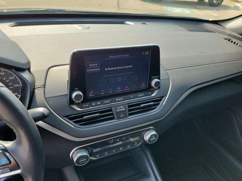 Used 2019 Nissan Altima 2.5 SV image 24