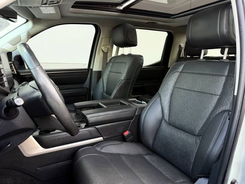 Used 2022 Toyota Tundra Limited w/ TRD Off-Road Package AWD/4WD image 19