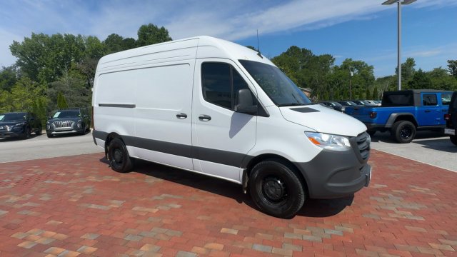 Used 2025 Mercedes-Benz Sprinter 2500 image 4