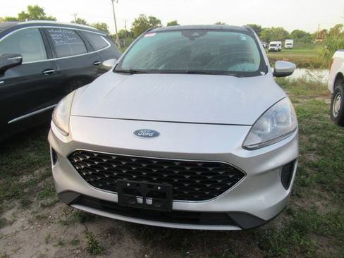 Used 2020 Ford Escape SE AWD/4WD image 2