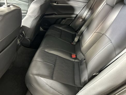 Used 2025 Toyota Camry XSE FWD image 23