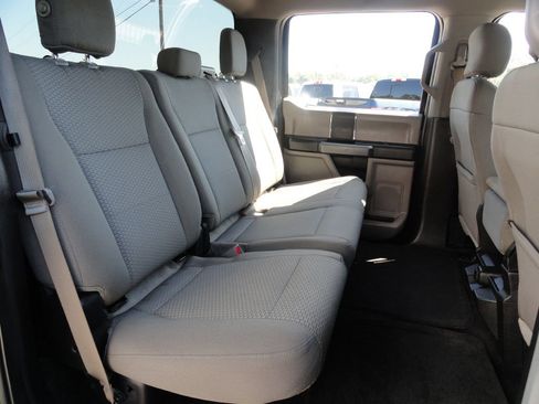 Used 2017 Ford F150 XLT RWD image 7