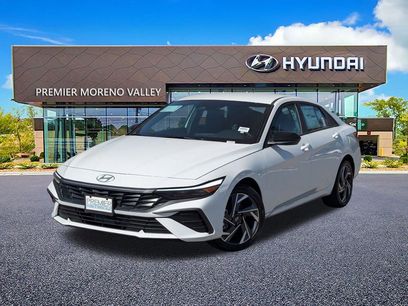 New 2025 Hyundai Elantra SEL