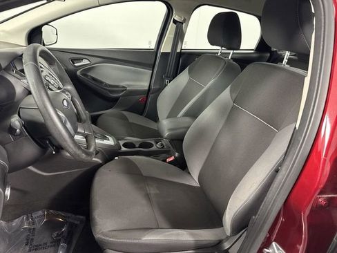 Used 2013 Ford Focus SE image 17