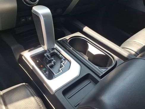 Used 2020 Toyota Tundra Limited w/ Limited Premium Package RWD image 25