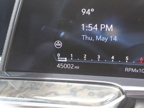 Used 2023 Cadillac Escalade Premium Luxury w/ LPO, Floor Liner Package AWD/4WD image 29