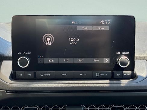Certified 2024 Honda Accord EX image 20
