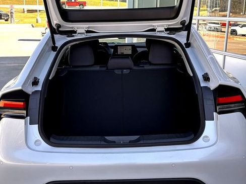 Used 2025 Toyota Prius LE image 30