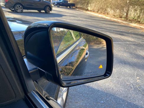 Used 2015 Mercedes-Benz ML 350 4MATIC image 63