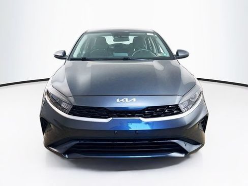 Used 2023 Kia Forte LXS FWD image 2
