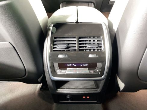 Used 2026 BMW X5 xDrive40i w/ Climate Comfort Package image 28