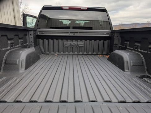 New 2026 GMC Sierra 1500 Elevation image 9