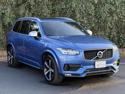 Used 2017 Volvo XC90 T6 R-Design w/ Vision Package image 3