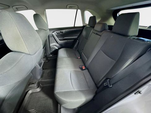Used 2020 Toyota RAV4 LE image 21