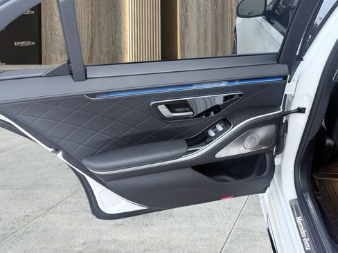 Used 2023 Mercedes-Benz S 580 4MATIC Sedan image 36