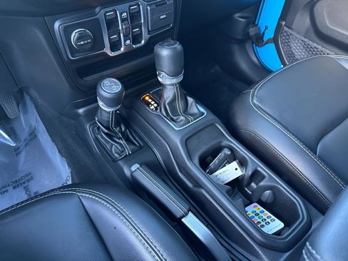 Used 2021 Jeep Wrangler Unlimited Sahara image 22