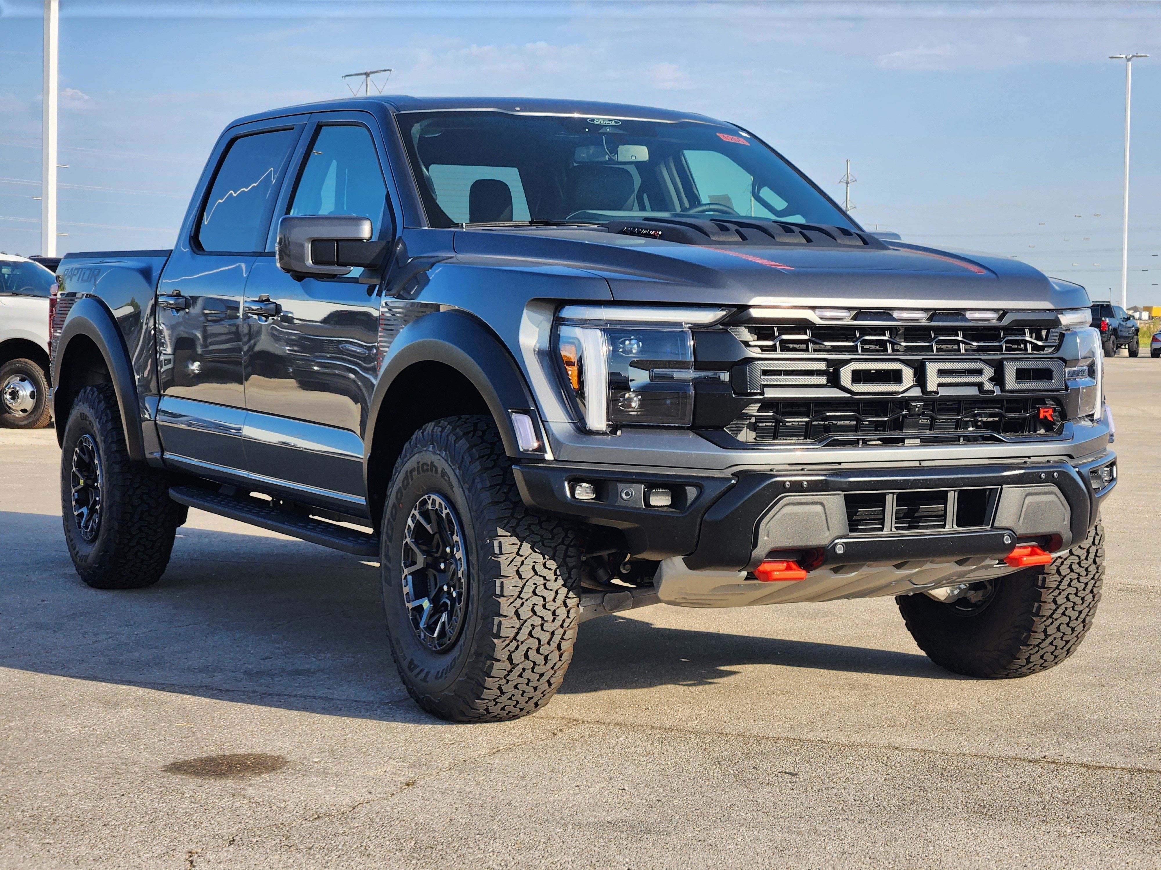 New 2026 Ford F150 Raptor w/ Equipment Group 803A Raptor R AWD/4WD image 2