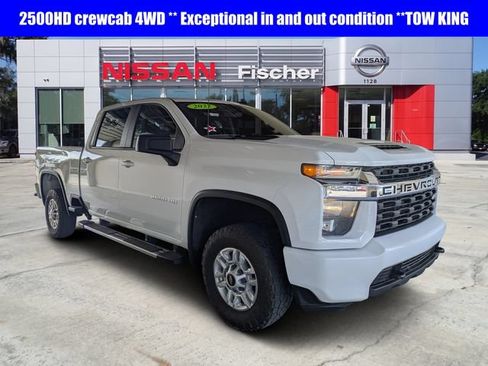 Used 2022 Chevrolet Silverado 2500 LT AWD/4WD image 1
