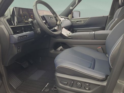 New 2026 INFINITI QX80 4WD w/ Sport Exterior Package image 11