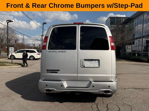 Used 2023 Chevrolet Express 2500 Extended RWD image 8