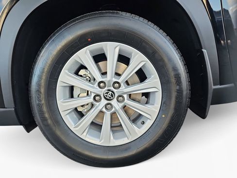 Used 2024 Toyota Grand Highlander AWD image 24