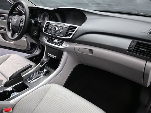 Used 2014 Honda Accord LX image 26