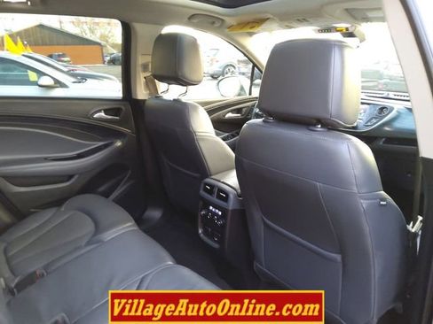 Used 2020 Buick Envision Essence image 36