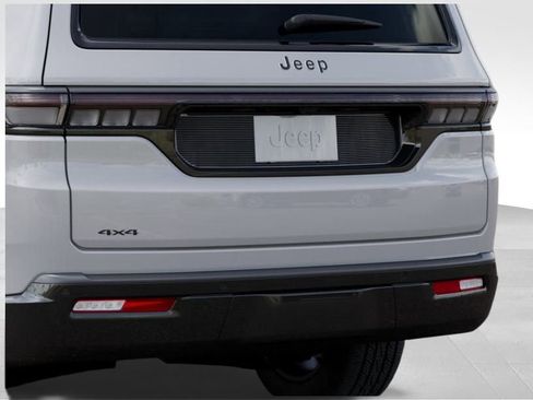 New 2026 Jeep Grand Wagoneer Limited image 13