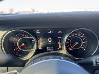 Used 2018 Jeep Wrangler Unlimited Sahara video 2