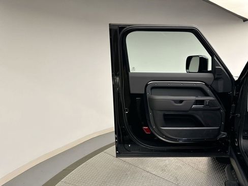 Used 2025 Land Rover Defender 90 S AWD/4WD image 6
