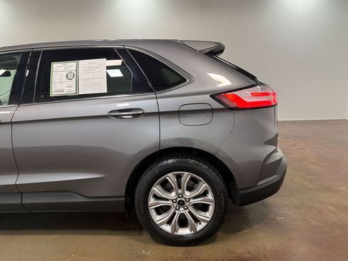 Used 2024 Ford Edge Titanium image 36