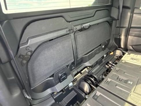 Used 2025 Chevrolet Silverado EV RST AWD/4WD image 37