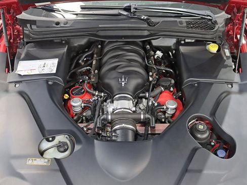 Used 2017 Maserati GranTurismo Sport image 35