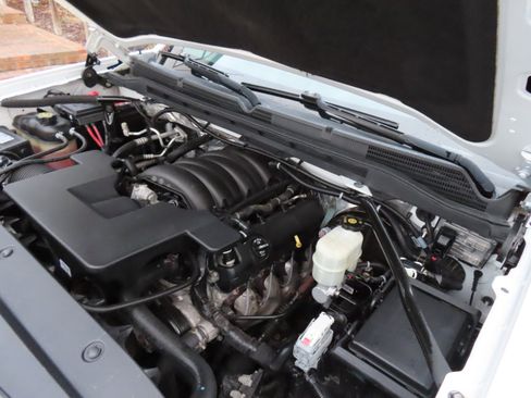 Used 2017 GMC Sierra 1500 SLT w/ Enhanced Driver Alert Package image 31