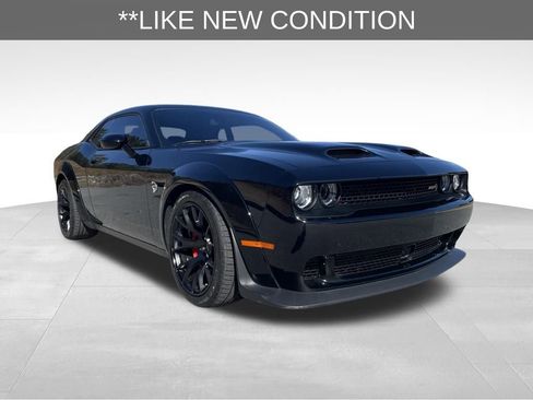 Used 2023 Dodge Challenger SRT Hellcat image 3