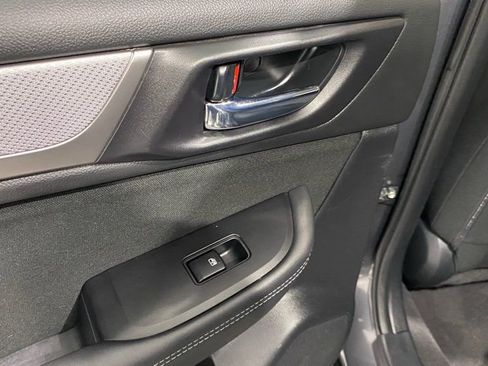 Used 2018 Subaru Outback 2.5i Premium image 18