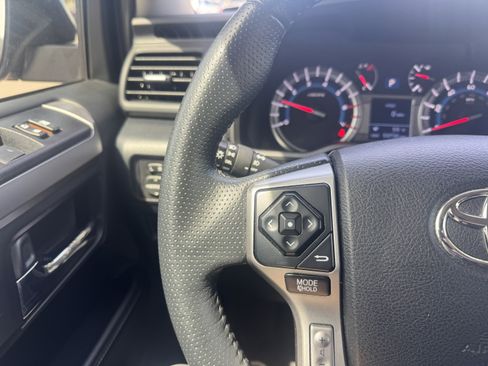 Used 2019 Toyota 4Runner SR5 Premium AWD/4WD image 27
